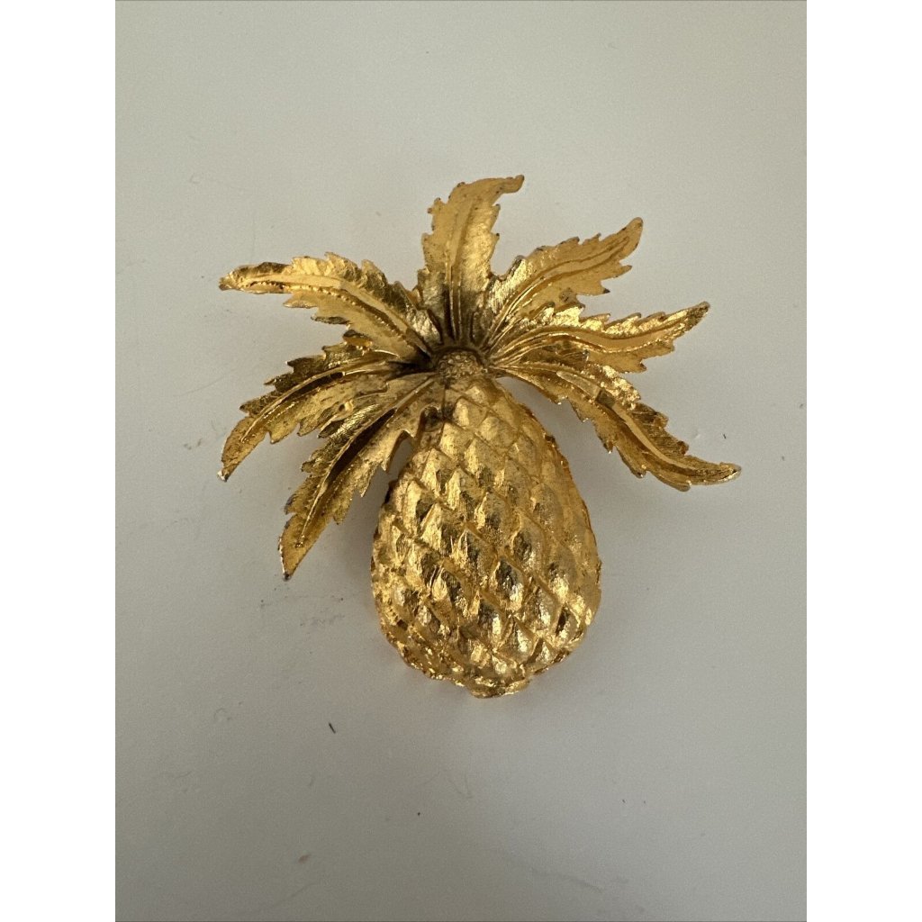 Mamselle Vintage Mid Century Pineapple Pin Brooch Gold Tone Signed.